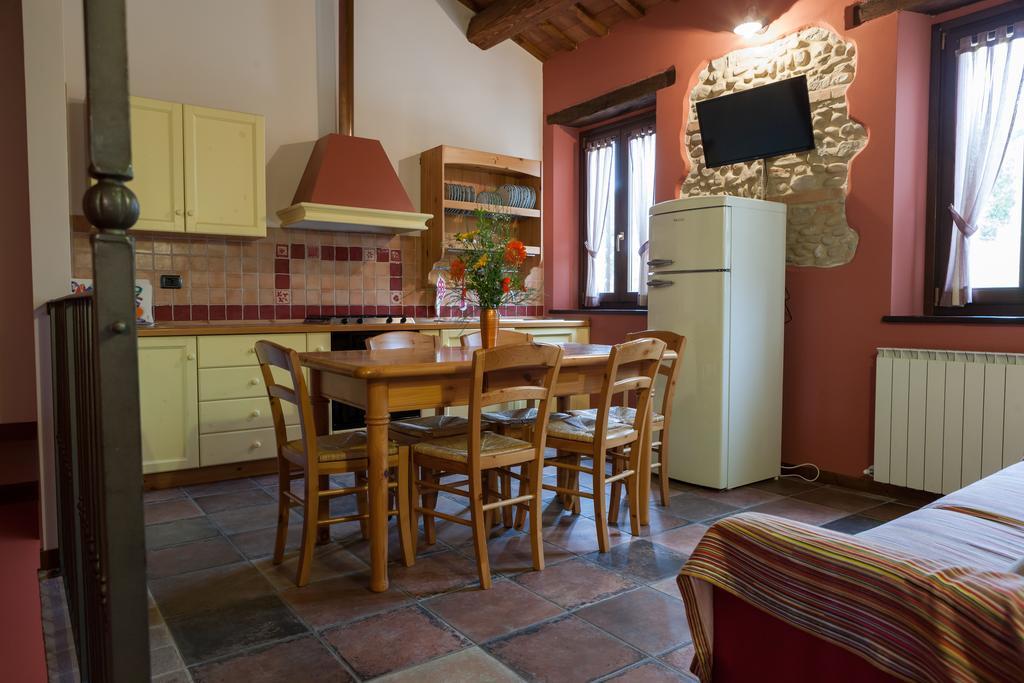 Agriturismo La Vecchia Fonte Castelbellino Habitación foto